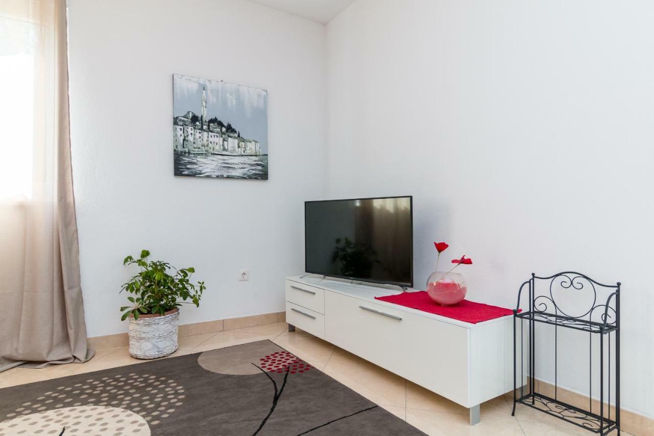 Apartment Jurasin Kaštela エクステリア 写真