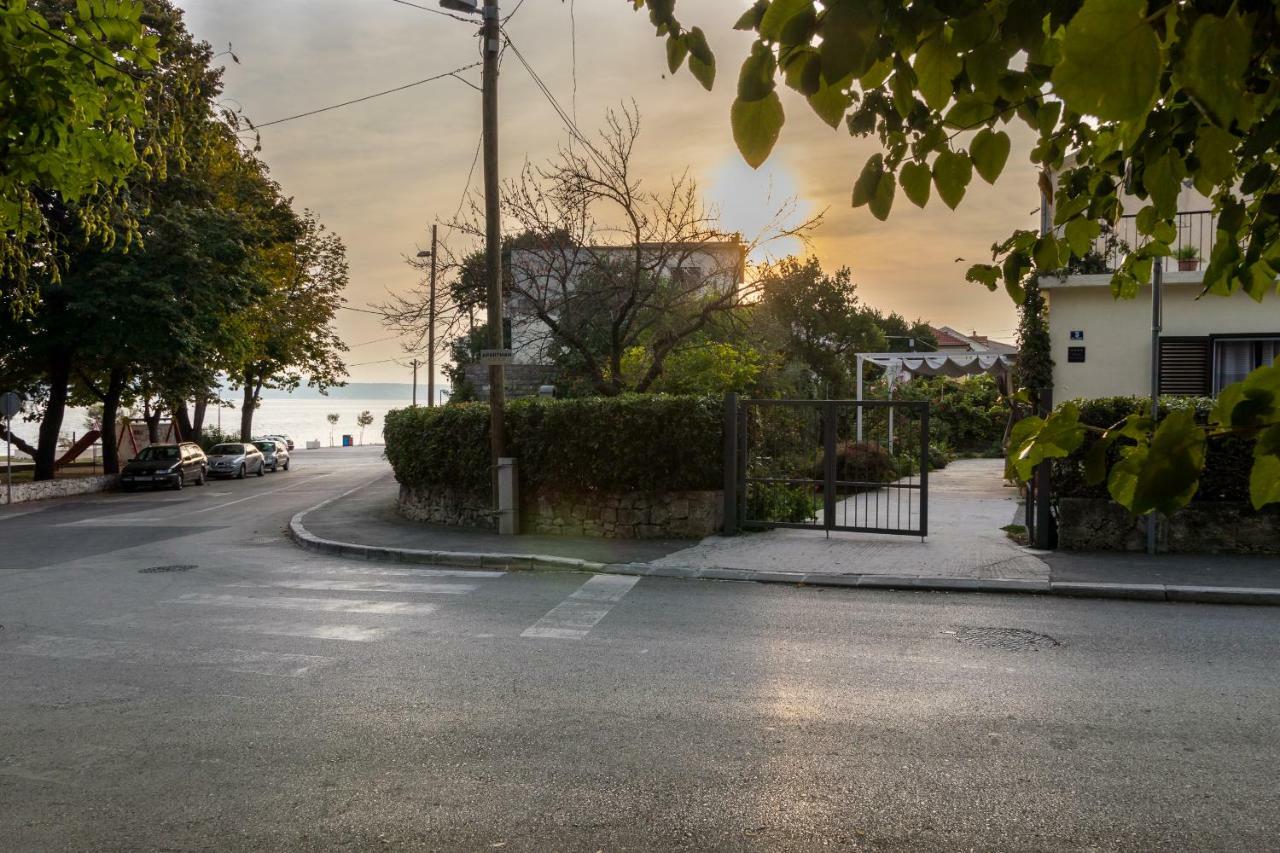 Apartment Jurasin Kaštela エクステリア 写真
